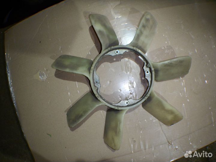 Крыльчатка вентилятора Lexus LX 570 J200