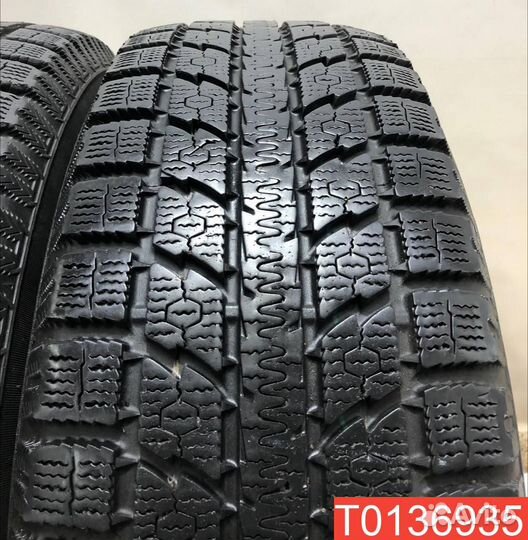 Toyo Observe GSi-5 235/65 R17 104Q