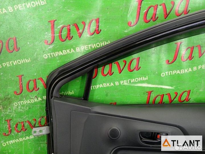 Дверь передний правый toyota aqua