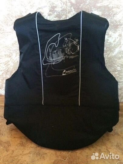 Защитный жилет для верховой езды