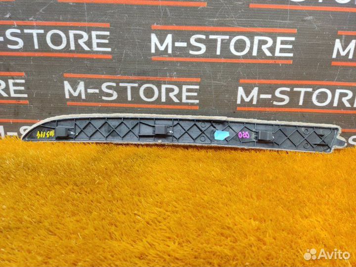 Накладка центральной консоли левая Bmw 5-Series