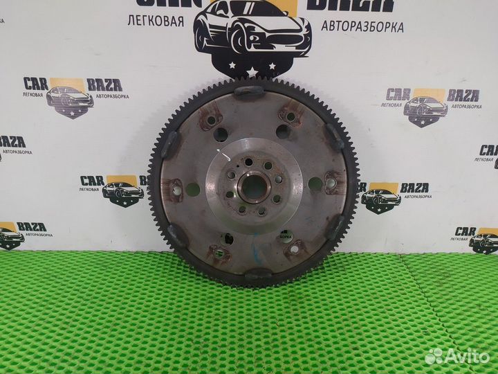 Маховик двигателя