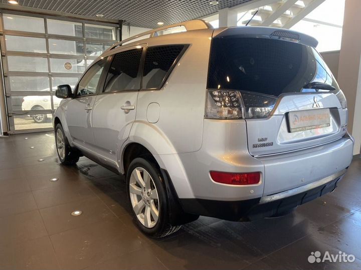 Mitsubishi Outlander 2.4 CVT, 2008, 258 427 км
