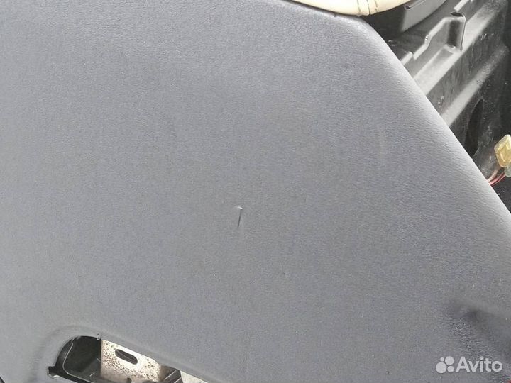 Центральный подлокотник Land Rover Range Rover