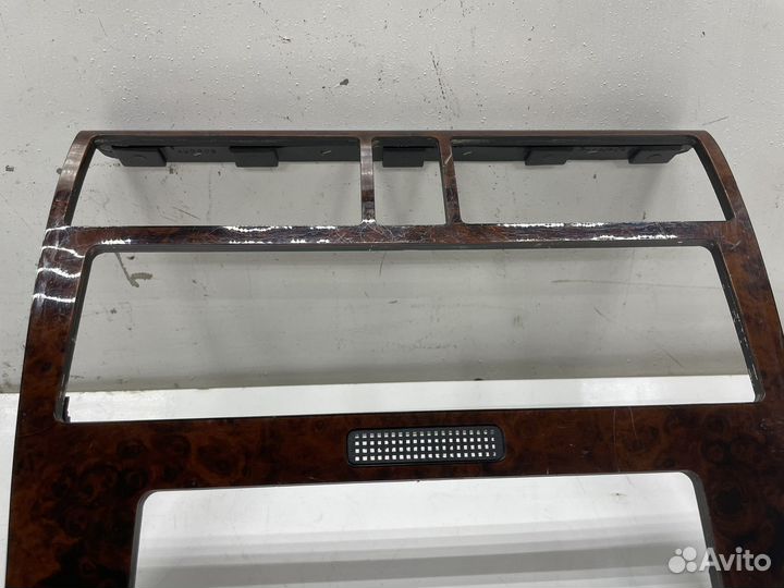 Рамка магнитолы под дерево Audi A4 B5 дефект