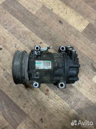 Компрессор кондиционера Renault Duster