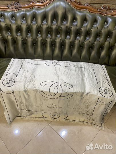 Шелковый платок chanel