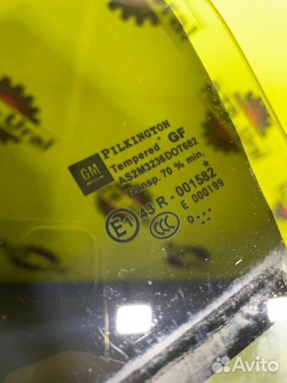 Стекло двери заднее левое Opel Astra J хэтчбек