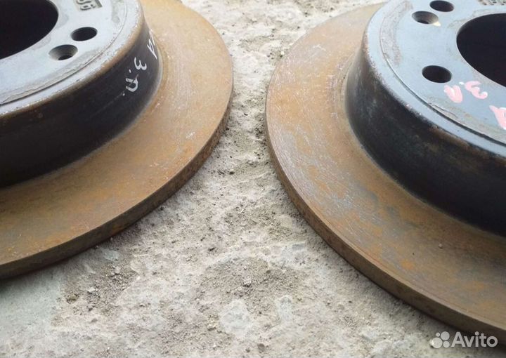 Диск тормозной задний Kia Ceed 2 JD 2015 год