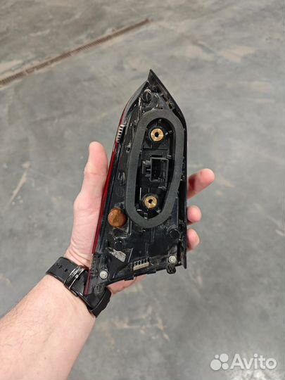 Фонарь внутренний правый Skoda Rapid 2