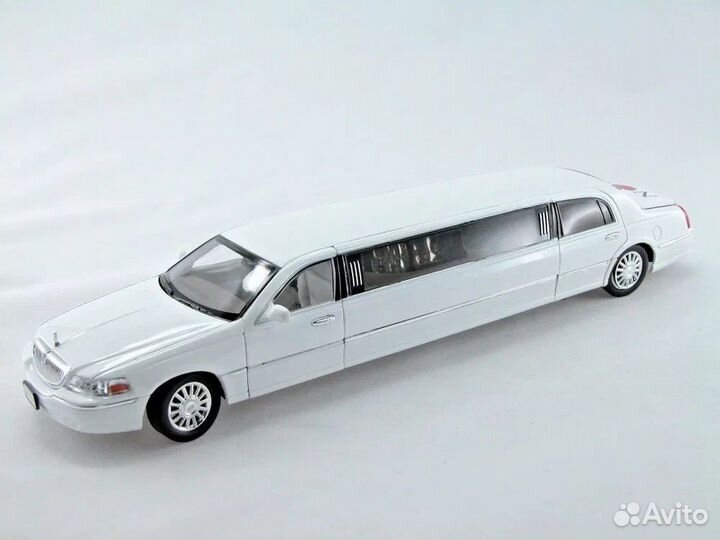 Lincoln Town Car лимузин