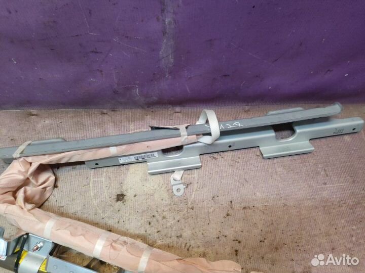 Шторка безопасности левая Mitsubishi Outlander Xl