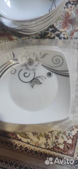 Набор тарелок