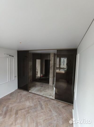 Cтеклянные межкомнатные и гардеробные перегородки