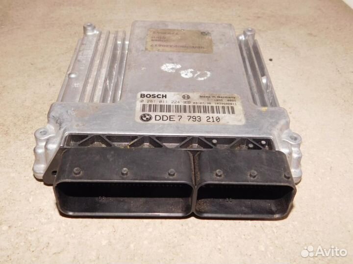 Блок управления двигателем BMW 5 E60/E61 2003