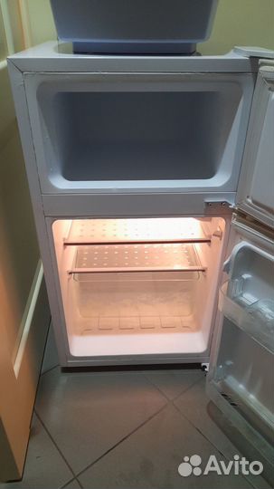 Холодильник Tesler