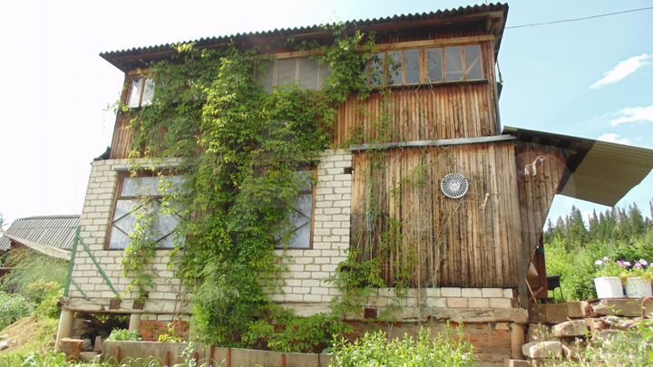 Дача 50 м² на участке 6 сот.