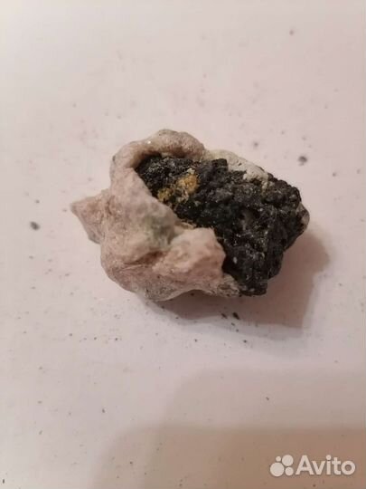 Камни и минералы 8