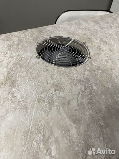 Стол маникюрный с вытяжкой