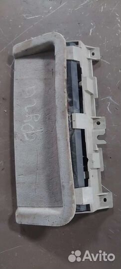 Стоп сигнал дополнительный на Nissan Fuga