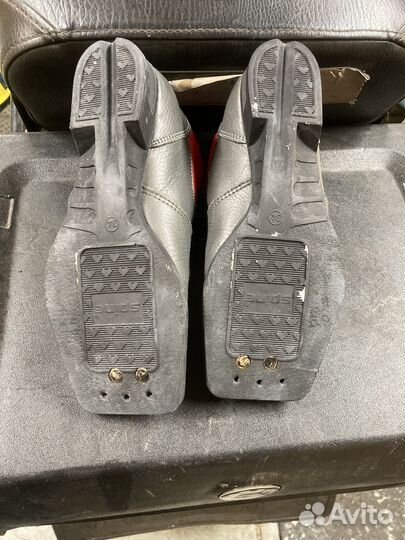 Лыжные ботинки детские р-р 34 и р-р 37