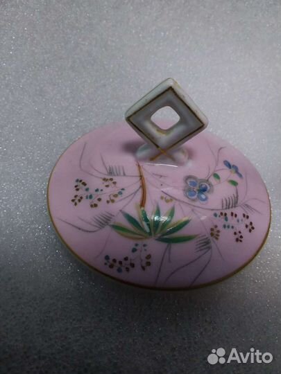 Сахарница кузнецов