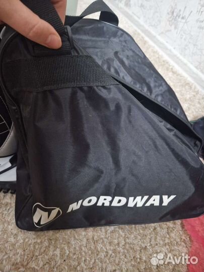 Коньки хоккейные