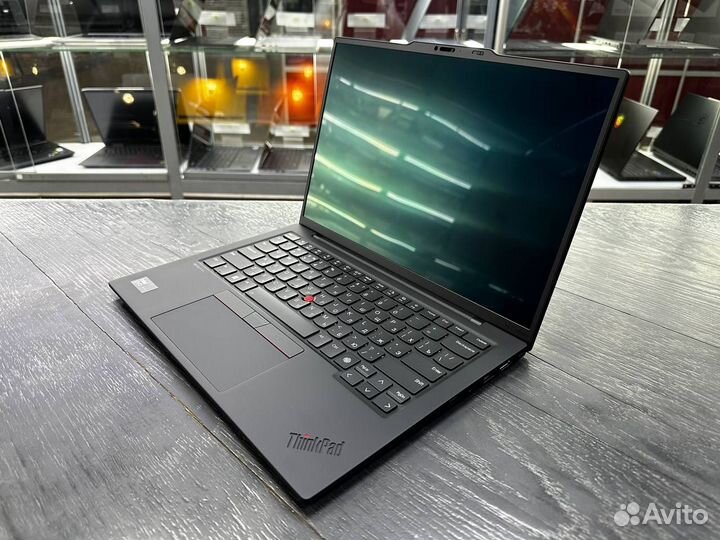 Новый ноутбук Lenovo ThinkPad X1 Carbon Gen 12 u7