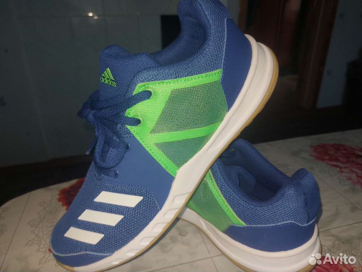 Кроссовки Adidas