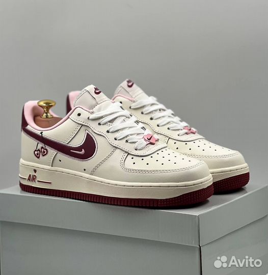 Женские кроссовки Nike Air Force 1 wmns