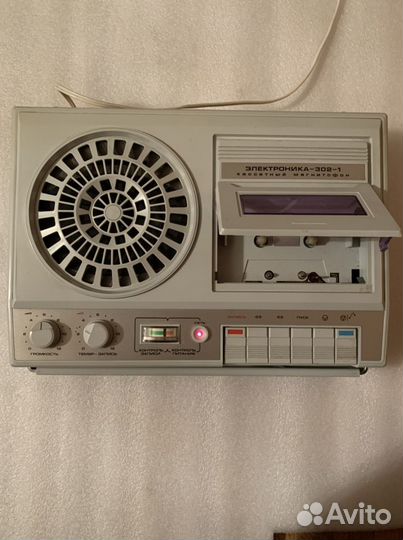 Кассетный магнитофон электроника 302-1