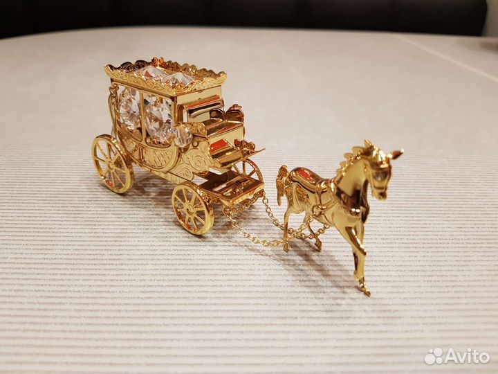 Хрусталь swarovski Сваровски Лошадь с каретой