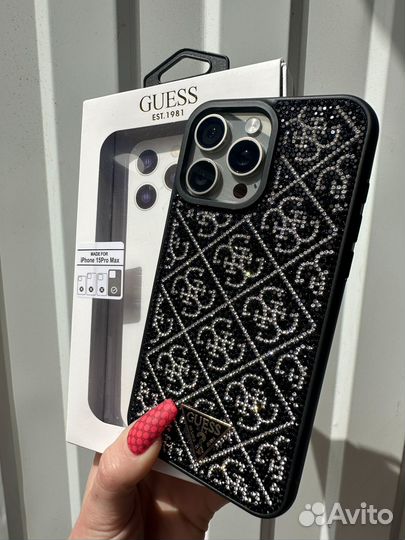 Чехлы Guess iPhone 15 и 14pro
