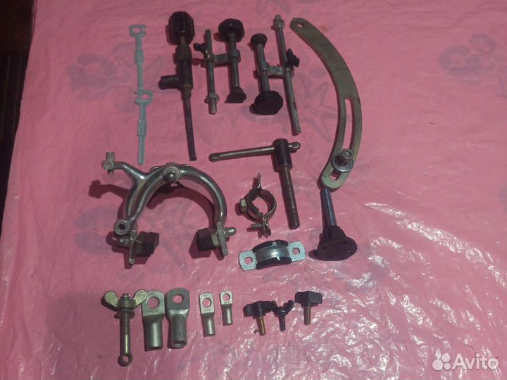 Ключи и запчасти к велосипедам