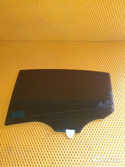 Стекло двери задней левой Mazda 6 GJ