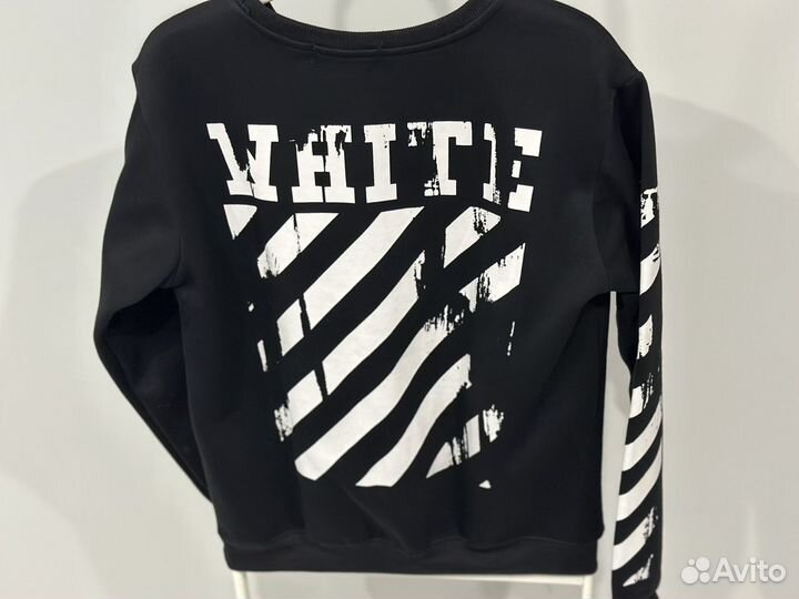 Свитшот off white