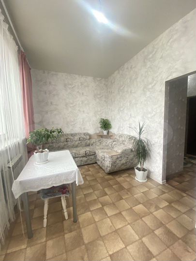 2-к. квартира, 38 м², 1/4 эт.