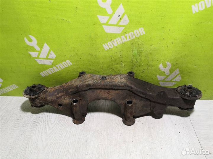 Кронштейн редуктора Тойота Карина 2 87-92