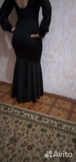 Платье (новое) вечернее в пол