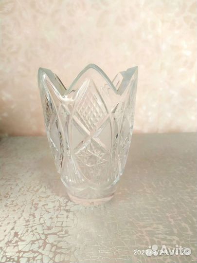 Хрустальная ваза