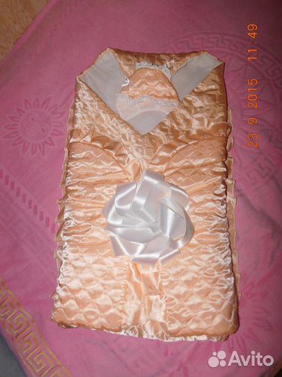 Конверт на выписку. нежно-персикового цвета