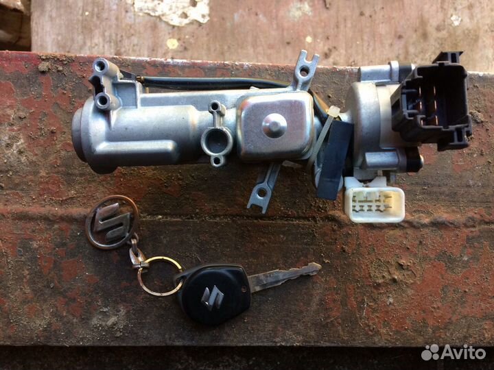 Замок зажигания Suzuki Sx4