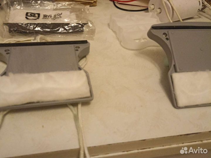 Магнитная щётка для мойки окон