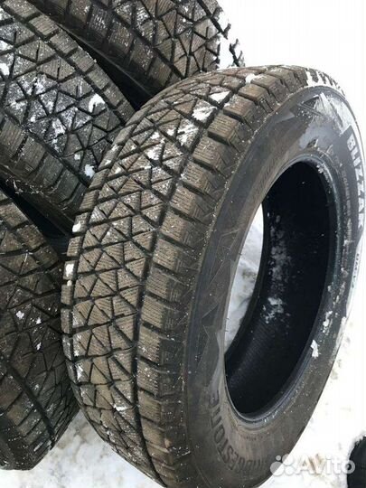 Bridgestone Blizzak DM-V2 235/65 R18 106S