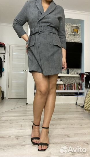 Комбинезон шортами