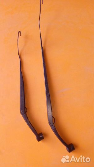 Поводок дворников на Kia Rio 3