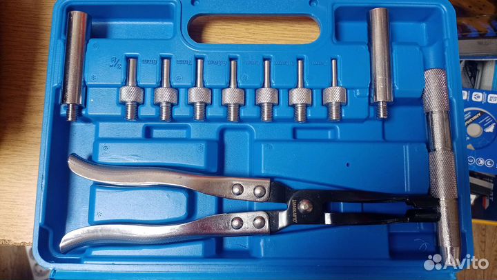 Набор для замены маслосъёмных колпачков и втулок