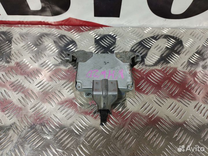 Блок управления АКПП Toyota Prius NHW20