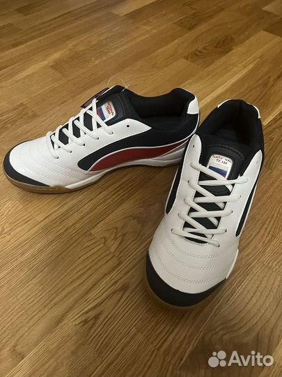 Кроссовки для зала Forward новые