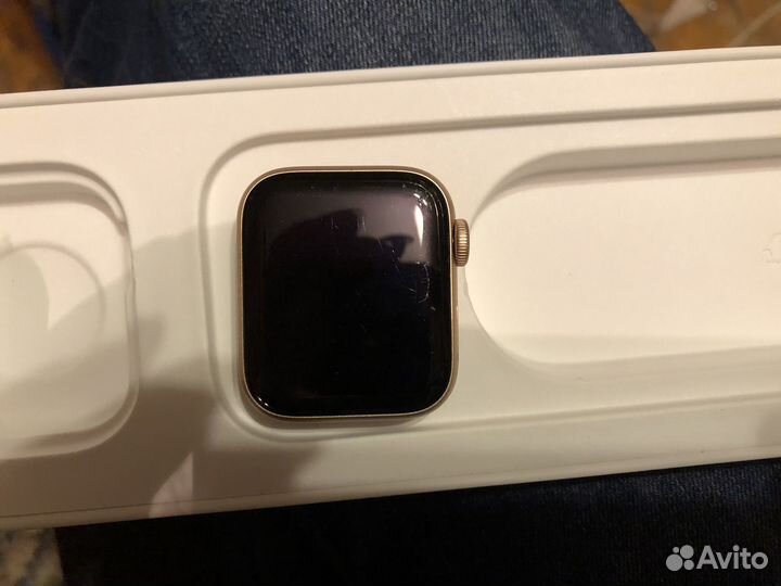 Часы apple watch SE 40 mm